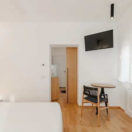 Maison d'hôtes Ai Maestri Rooms&cafè 4*