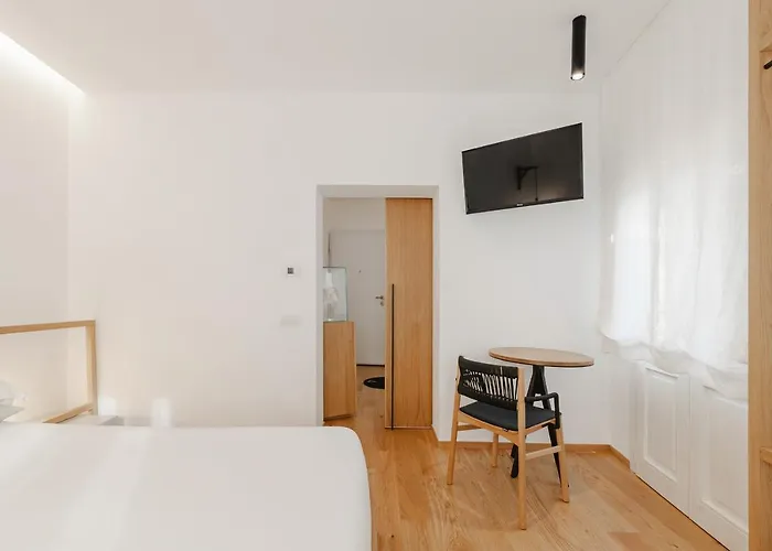 Guest house Ai Maestri Rooms&cafe 4*